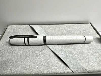 Pluma Estilográfica Visconti Homo Sapiens Color Lava Blizzard Con Oro 14K Plumín Ancho Foto 1 de 4