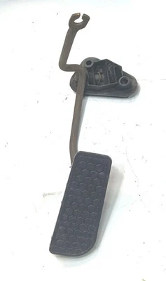 82-92 CAMARO Z28 RS FIREBIRD TA FORMULA Acelerador de Gas Pedal Palanca Brazo #3 Foto 1 de 4