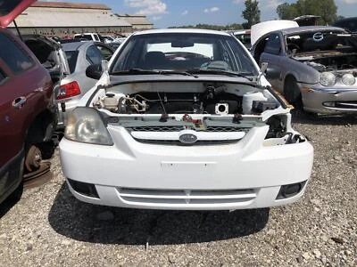 Buje de rueda delantero usado se adapta a: Kia Rio 2003 delantero grado A Foto 1 de 4