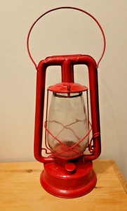 EMBURY TUBULAR MODEL 210 210L OIL LANTERN ALL ORIGINAL ANTIQUE PAINTED RED - Picture 1 of 5