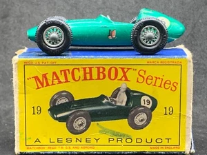 Matchbox MB19-C3: Aston Martin Racing Car with original Type D2 Box - Picture 1 of 7
