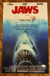 RICHARD DREYFUSS JAWS SIGNED POSTER 11" X 17" JSA WP887768 STICKER NO CARD - Picture 1 of 4