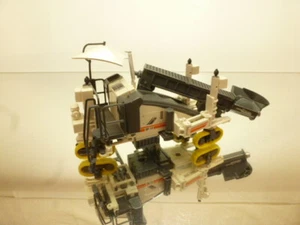 NZG 8071 WIRTGEN SP15 SLIPFORM PAVER with AUGER CONVEYOR - 1:50 - GOOD - Picture 1 of 8