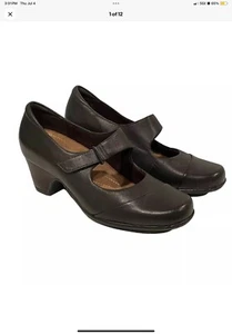 Clarks Mary Jane Women 8 NARROW Brown Leather Comfort Heel Sugar Palm Hook Loop - Picture 1 of 4