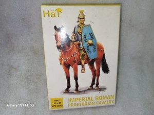 HAT Industries Imperial Roman Praetorian Cavalry Figures 1/72 #8067 - Picture 1 of 3