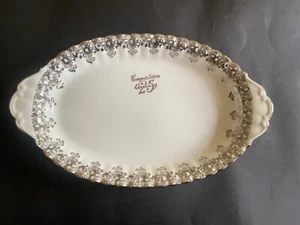 "Bandeja Regal Royal Albert Inglaterra 25 Aniversario Plateada 10 1/2"" Ancho" - Imagen 1 de 4
