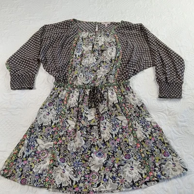 Mini Vestido Juicy Couture Seda Para Mujer 6 Geo/Floral Dolman Slvs Gótico Boho Usado en Excelente Condición Foto 1 de 4