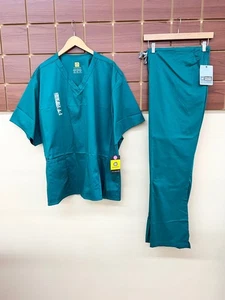 New Wink Hunter Green Solid Scrubs Set With 4XL Top & 4XL Pants NWT! - Picture 1 of 1