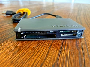 Delkin Devices USB 3.0 Universal Memory Card Reader with Cable; Great Condition - Photo 1/3