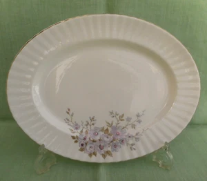 Royal Stafford Bone China Platte - 32 cm (12,5") lang - rosa & mauve floral - Bild 1 von 3