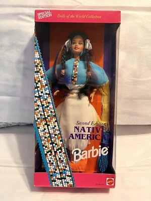 Barbie 2ND Edición NATIVA AMERICANA BARBIE 11609 NRFB Foto 1 de 4