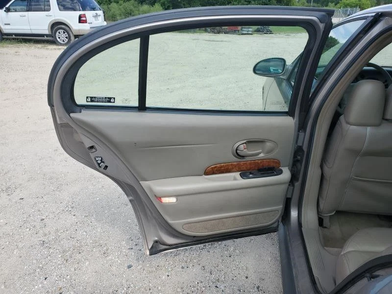 Power Window Motor BUICK LESABRE Left 00 01 02 03 - Image 1 of 1