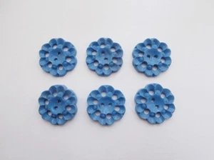 BN Vintage 1960's Set of Six Blue Plastic Round Flower Buttons Deadstock - Picture 1 of 2