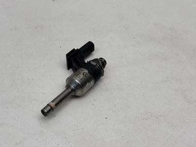 Volkswagen Golf VI 2010 Inyector de combustible gasolina 03F906036B 77kW LIU31736 Foto 1 de 3