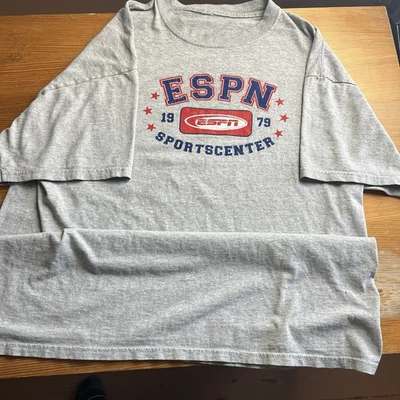 Camiseta De Colección Años 90 Espn Centro Deportivo XL Gris Desteñido Envejecido Foto 1 de 4