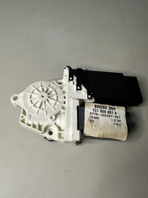 LH Front Power Window Motor 02-05 VW Jetta Golf MK4 - Genuine - 1C1 959 801 A - Image 1 of 4