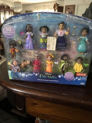 Disney Encanto Movie Ultimate Madrigal Family Gift Set 10 Piece Figure Set New - Image 1 of 4
