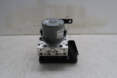 2017-2020 Genesis G80 OEM 3.8L Engine ABS Anti-Lock Brake Pump W/Module - Image 1 of 4