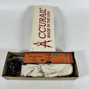 HO Accurail 3353 40' Wood Reefer Pacific Fruit Express SP UP PFE 74249 Kit