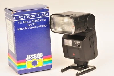 Jessops TTL300 Bounce Tilt Swivel Flash Multi-Dedicated Universal Nikon Pentax - Image 1 of 4