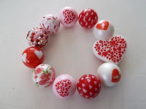 HERE'S MY HEART Valentine's Day Bubblegum Bead Bracelet - Picture 1 of 3