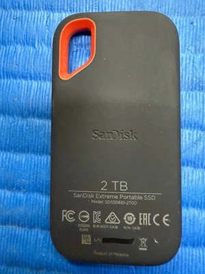 闪迪 SDSSDE61-2T00 Extreme 便携式固态硬盘 - 2TB(黑色) — 第 1/2 张图片