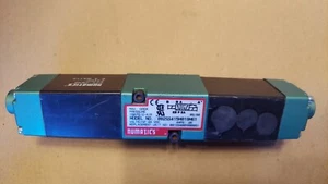 Used EXCELLENT Numatics 082SS415M019M61 Solenoid Valve - Picture 1 of 2