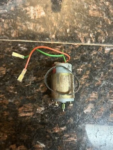 1984 Mercedes 300 D Antenna Motor With Belt .Missing Cog. - Picture 1 of 1