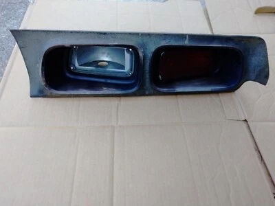 MONTAJE DE LUZ TRASERA DODGE CHALLENGE (DERECHA) 72-74 Foto 1 de 4