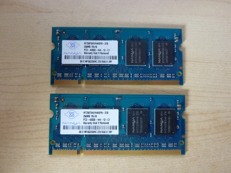 Nanya 512MB 2x256MB PC2-4200 NT256T64UH4A0FN-37B  SODIMM laptop memory - Image 1 of 1