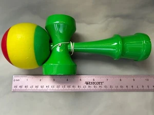 Grüner, gelber, roter Reggae gummierter großer Kendama - Bild 1 von 7