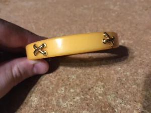 VINTAGE BAKELIT BUTTERSCOTCH GELBES ARMBAND MIT GEKREUZTEN SEILEN / FALSCH 052 - Bild 1 von 5