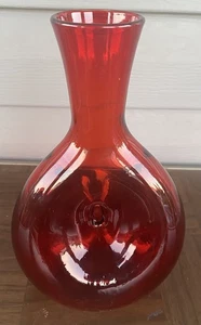 RUBY RED BLENKO GLASS PINCHED VASE. - Picture 1 of 3