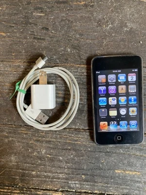 Apple iPod Touch Model No.A1288 1st Generation 8GB Black - Image 1 of 4