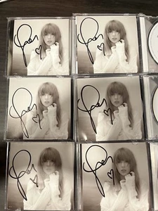 Taylor Swift The Tortured Poets Department CD With Hand Signed Photo Heart - Picture 1 of 1