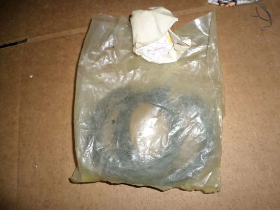 Nuevo anillo de retención Volvo Surplus 914544 se adapta a varios accesorios Volvo Foto 1 de 1