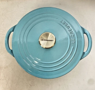 Le Creuset Sky Blue Cocotte Ronde 22cm Cast Iron Enamel Pot Made in France - Image 1 of 4