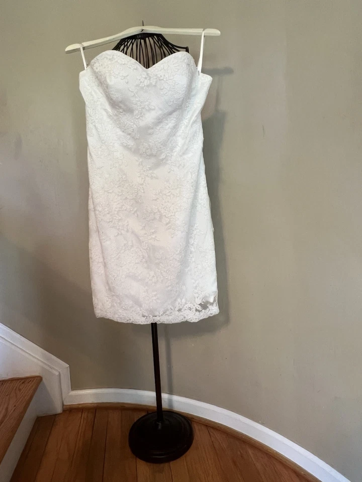 Mini vestido de novia de encaje marfil talla 12 Foto 1 de 1