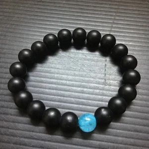 Vintage Elegant Black Onyx & 1 Blue Howlite Natural Stone Beads Bracelet - Picture 1 of 4