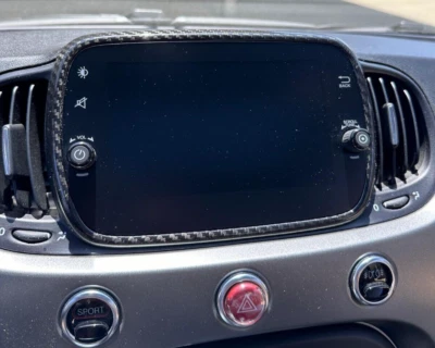 Cover Autoradio 7'' Cornice In Carbonio Vero per Abarth 595 695 Fiat 500 - Immagine 1 di 4
