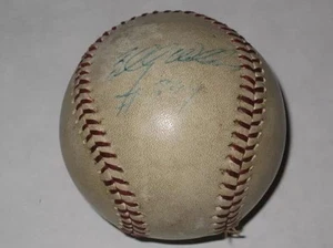 Billy Williams #399 Home Run Game Used Signed Baseball 1974 Chicago Cubs HOF - Picture 1 of 6