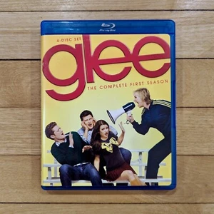 Glee: The Complete First Season (Blu-ray Disc, 2010, 4-Disc Set) - Good - Bild 1 von 5