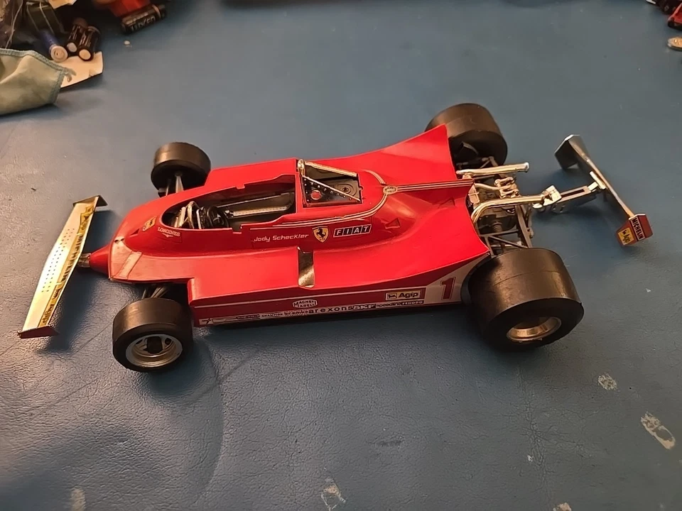 Macchinina  Burago - FERRARI 312 T5 -  made in Italy Scala 1/14 - Immagine 1 di 4