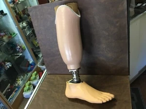Hosmer 20711 right foot prosthesis size 25 - Picture 1 of 11