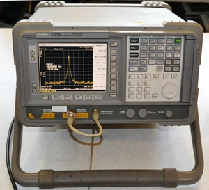 Agilent E4402B Spectrum Analyzer 9 kHz..3 GHz GOOD - Bild 1 von 9