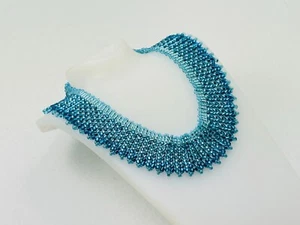 Collana girocollo vintage artigianale in vetro tonalità blu rovere ~16" x 1,25" di larghezza - Foto 1 di 6