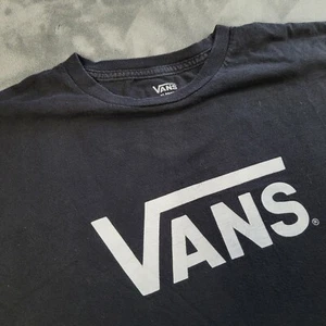 Vans Men's Classic Logo T Shirt Black White Official Merch Skateboarding Punk - Picture 1 of 5