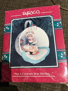 ENESCO CHRISTMAS ORNAMENT: COZY CUPS: NOT A CREATURE WAS STIRRING MOUSE NEW - Picture 1 of 7