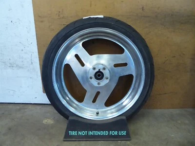 Buell S3 Thunderbolt S714 1997. Llanta delantera 17 pulgadas Performance Machine Foto 1 de 4