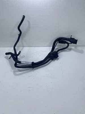 Chevrolet Volt 2016-2019 tubo de cuello de llenado de combustible de gasolina 23380321 OEM Foto 1 de 4